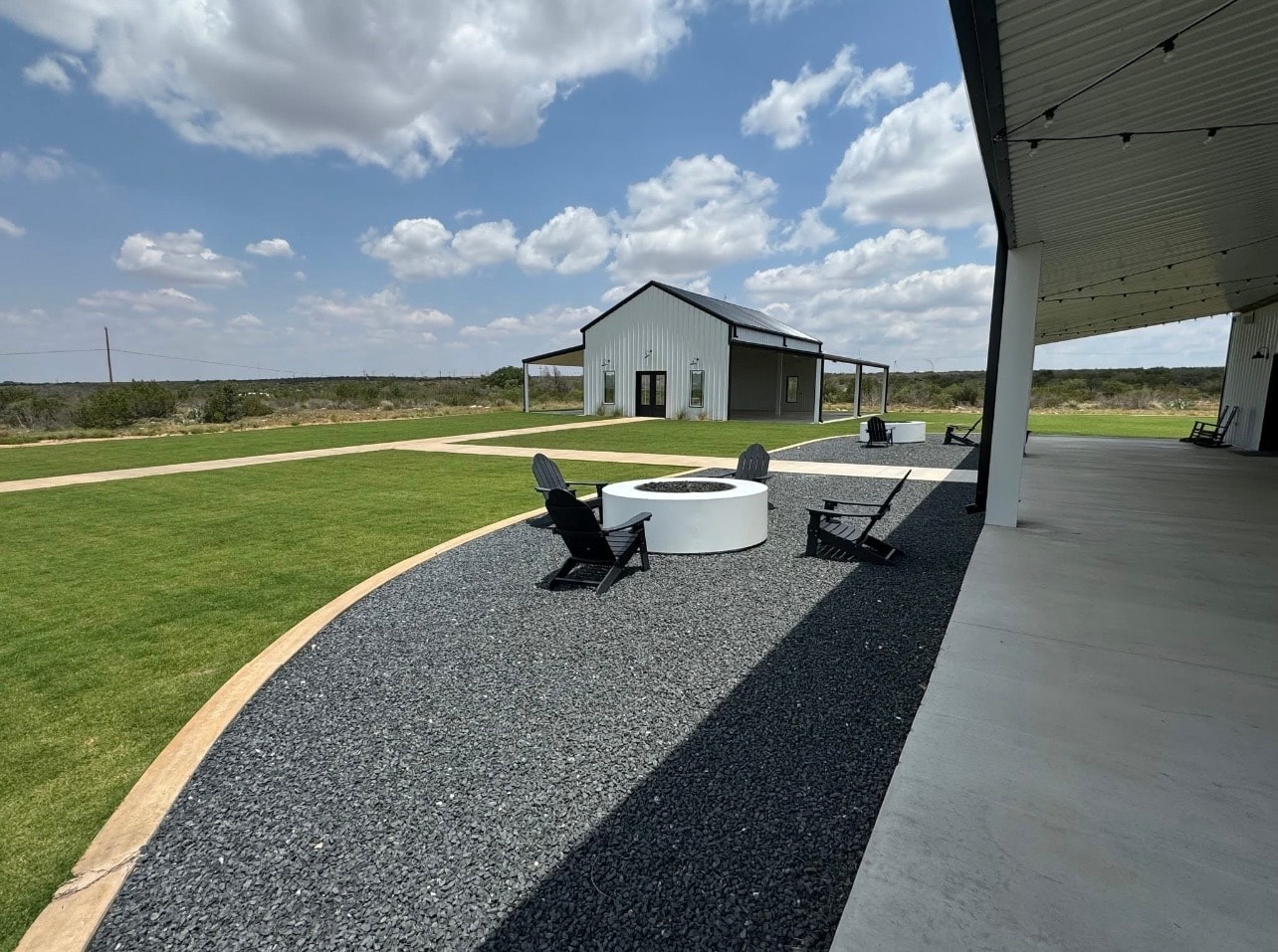 Landscape aggregate and decorative rock installation